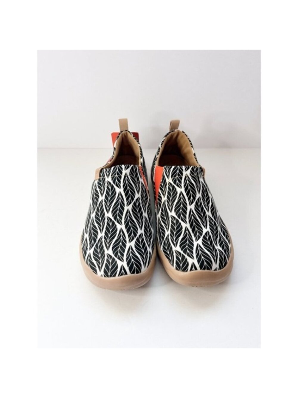 UIN Size 10.5 Slip On Shoes Canvas Comfortable Loafers Beyond The Shadow